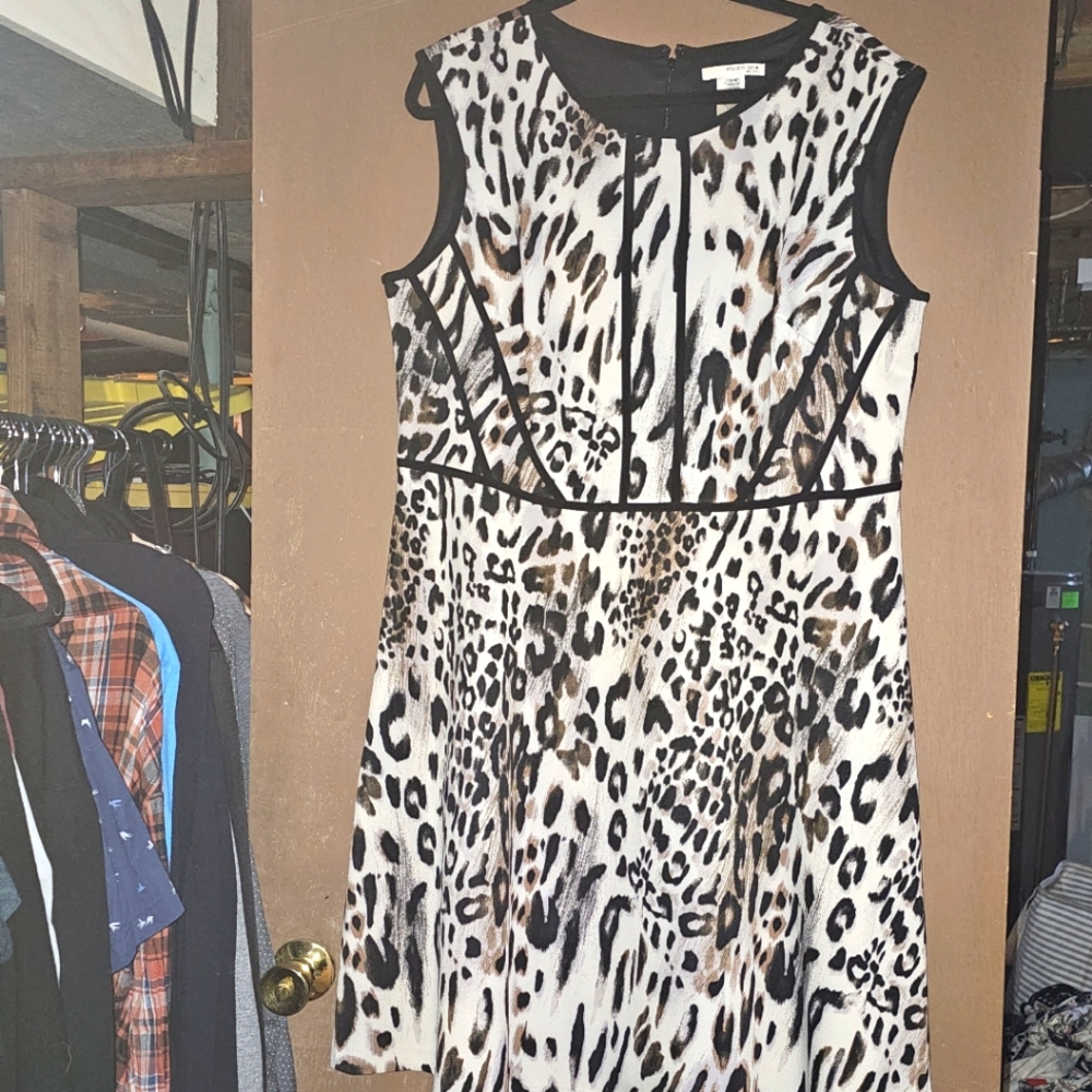 STUDIO ONE- Leopard Dress
